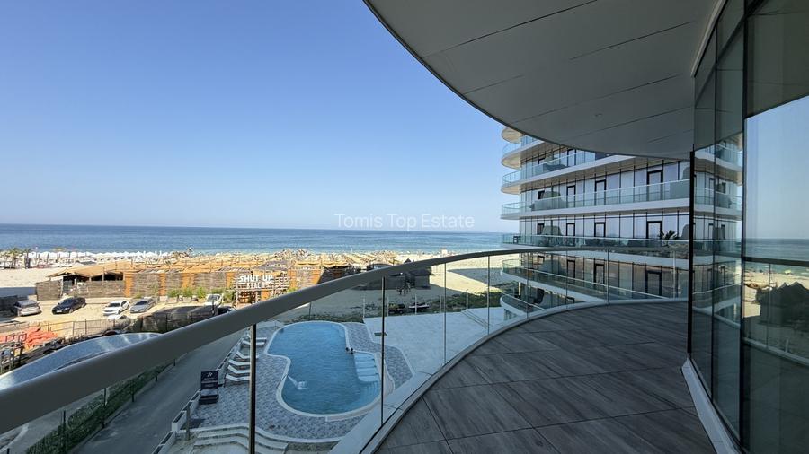 Apartament cu 3 camere direct in prima linie la mare White Sea