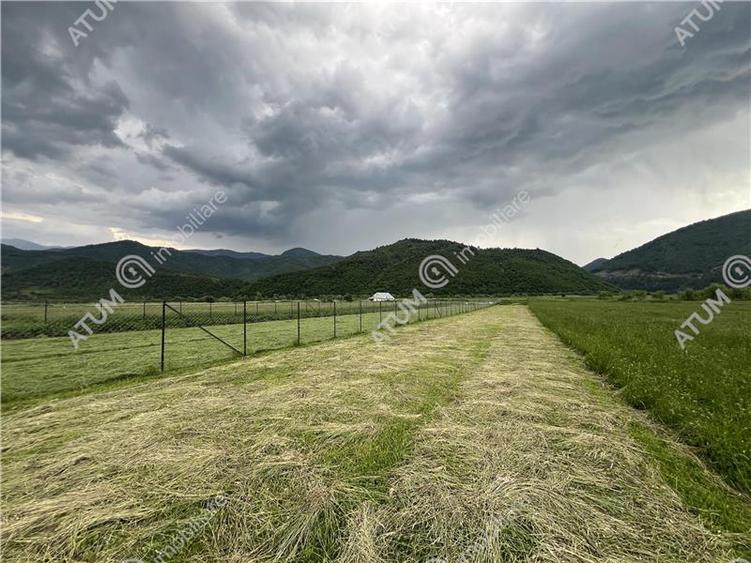 Teren intravilan de 3477 mp cu deschidere de 35 m in Boita
