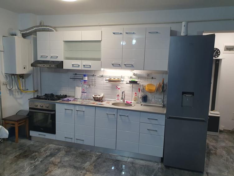Apartament cu 2 camere, LOC PARCARE INCLUS, zona Pacurari - Rediu