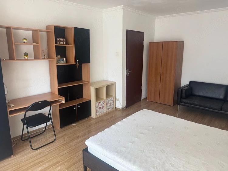 De Închiriat: Garsonieră Decomandată– Zona Tineretului