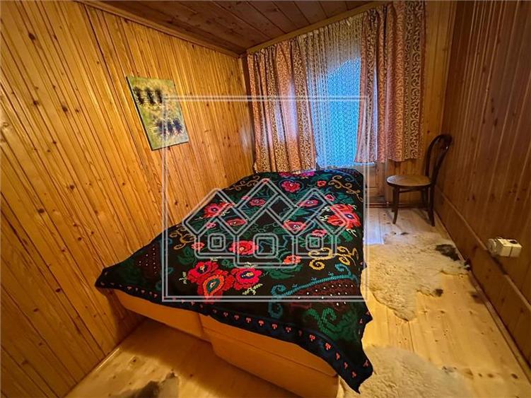 Casa de vacanta in Cartisoara, Transfagarasan - teren 971 mp, 8 camere