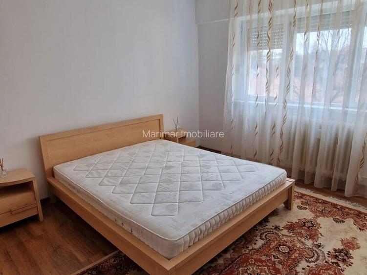 Dorobanti, I.N.G, Rovere Mobili, stradal - 5