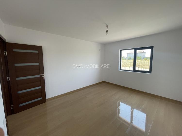 Clinceni, casa pe parter, 80mp, 3 camere, 2 bai, utilități - 8