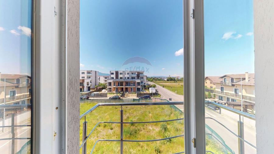 Apartament cu 2 camere de închiriat în zona Central