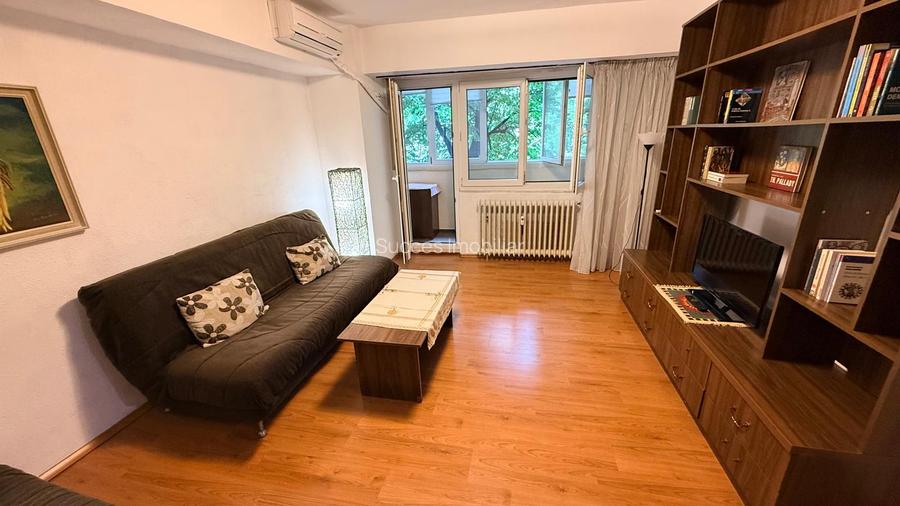 Titulescu, scoala 3, 3 camere decomandat, 80 MP ,loc parcare, etaj 1, 500 euro - 20
