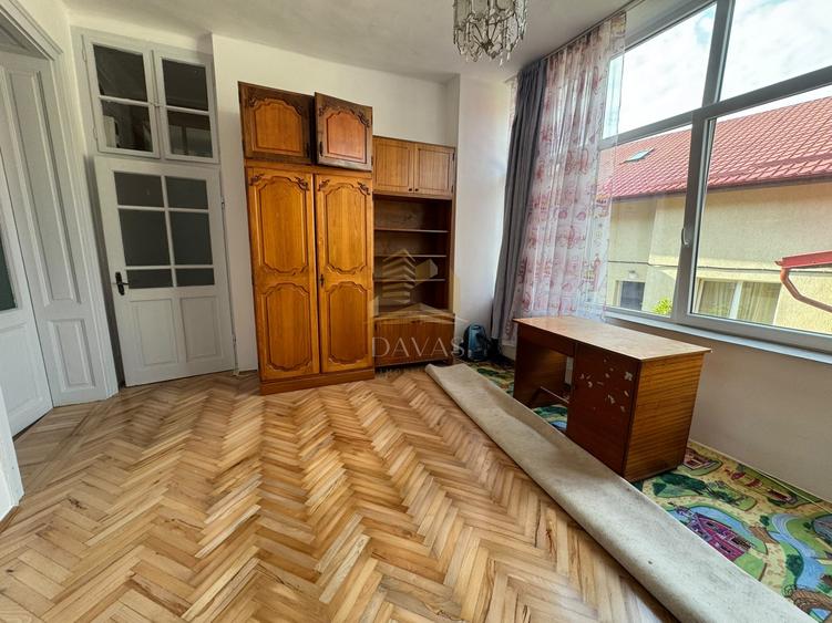 Casa individuală 4 camere + parcare inclusă in preț | Gruia