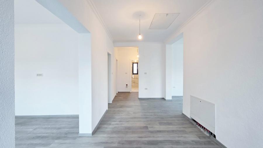 Casa noua la cheie cu 3 camere in Fantanele
