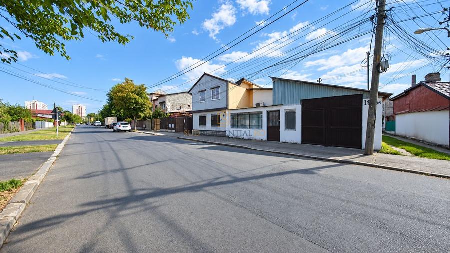 CASĂ CU TEREN 262 MP ȘI SPAȚIU COMERCIAL – SECTOR 4, BUCUREȘTI