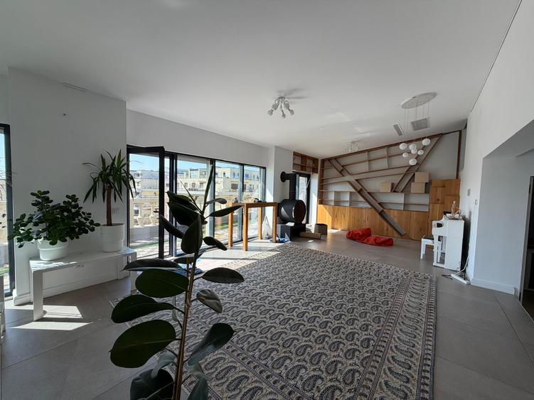 Penthouse de Lux cu 5 Camere | Expunere Sud-Vest și Panoramă spre Herăstrău