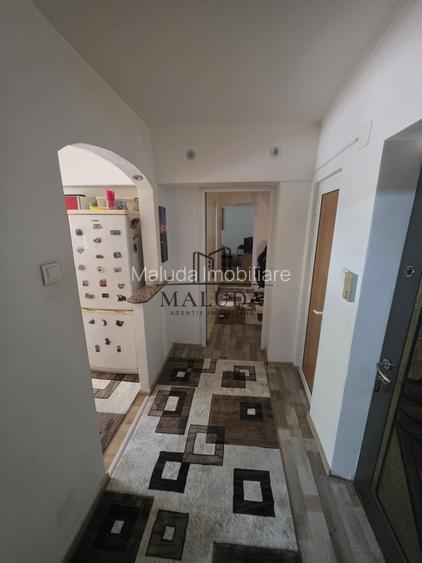 Apartament 3 camere de vanzare in Prundu - 4
