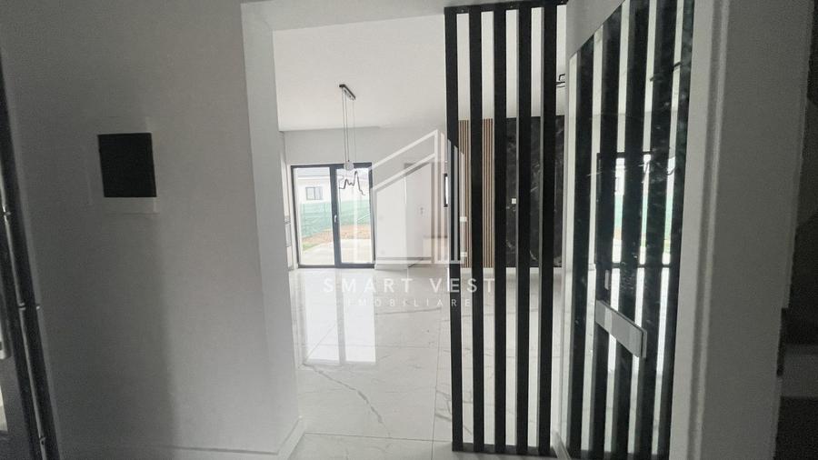Casa noua de vanzare - intrare Odoreu