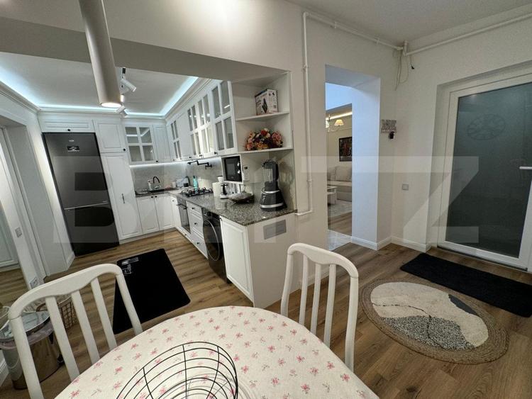 Casa individuala de vanzare, cu 3 camere, 100 mp, zona Gruia