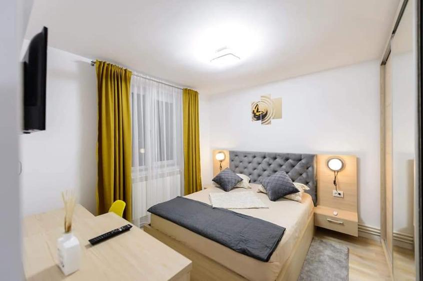 PENINSULA 2 CAMERE RECENT RENOVAT 600 EURO TERMEN LUNG