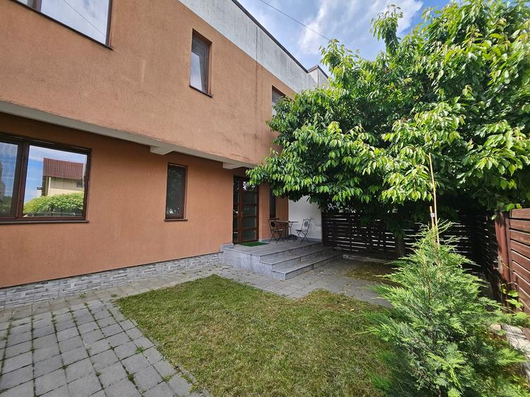 Oferta vanzare parte din triplex in Zavoi, Stefanesti, mobilata , 178000 EURO