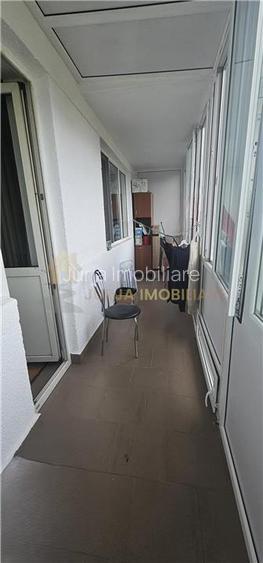 APARTAMENT 2 CAMERE 43 MP PLUS BALCON DE 10 MP ZONA MERCUR
