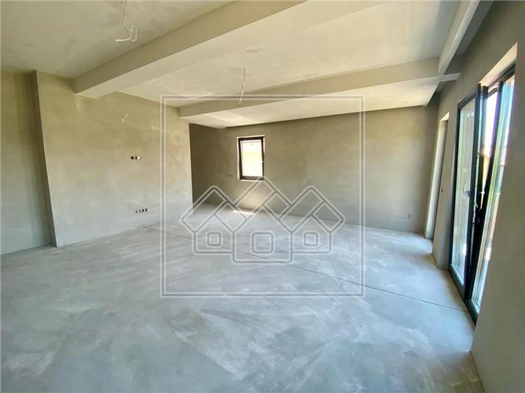 Ap cu 3 camere, 78.6 mp utili, 2 bai, la cheie, confort lux