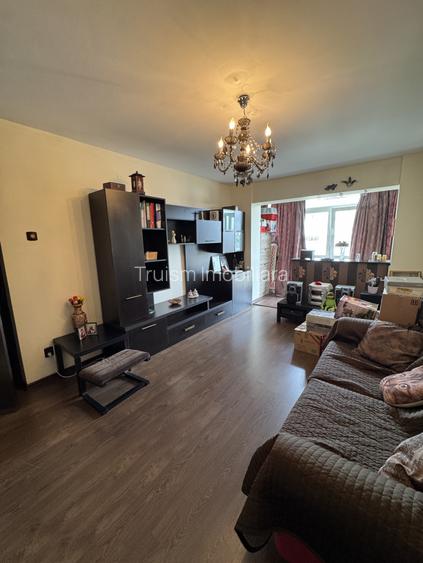 Apartament 2 camere, etaj 6/8, Malu Rosu - 3