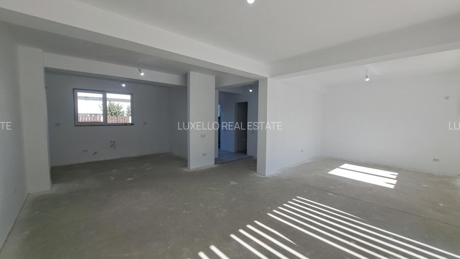 VILA LUX IN COMPLEX REZIDENTIAL - 12