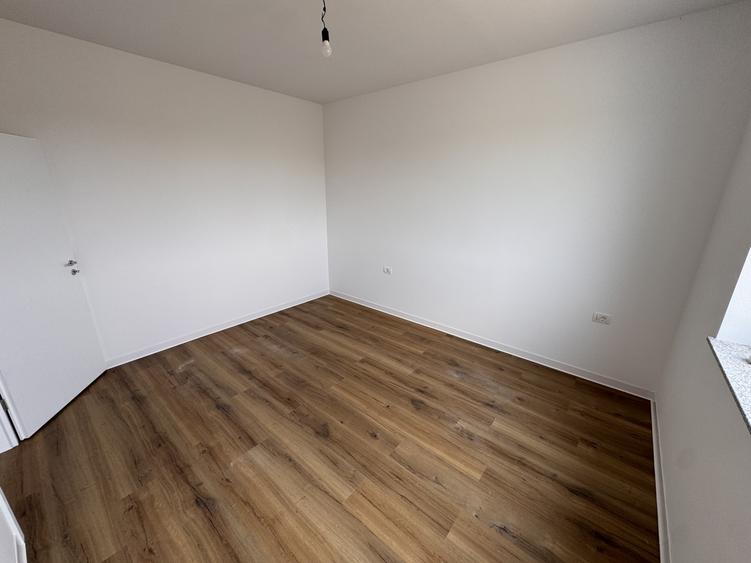 3 CAMERE, POD MANSARDABIL, TOATE UTILITATILE