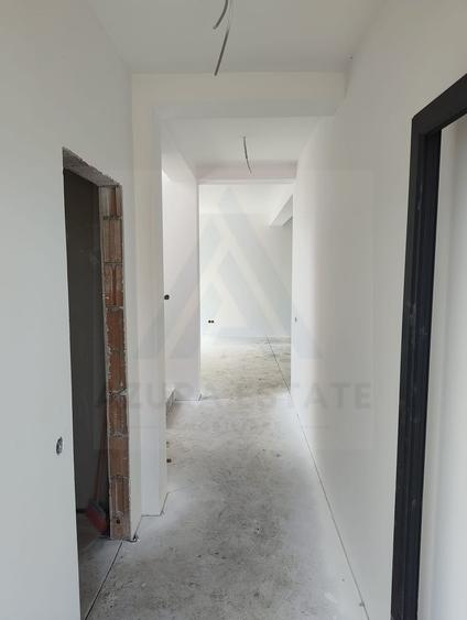 Casa premium 4 camere la alb teren de 310 mp 124 mp utili în Cristian