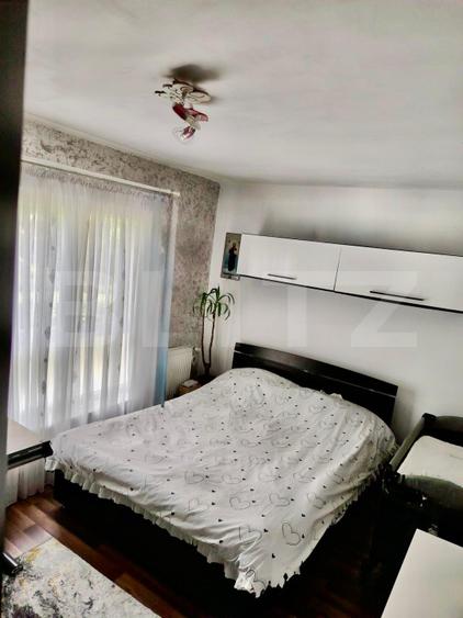 Apartament cu 2 camere 42 mp, semidecomandat, cu loc de parcare