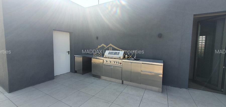 Penthouse cu 3 camere/ 107 mp utili / terasa 143 mp/ Stefan cel Mare - 16