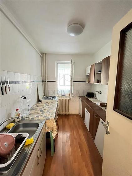CETATII - 2 CAMERE - DECOMANDAT - BALCON - BLOC IZOLAT - BOXA - ETAJ INTERMEDIAR