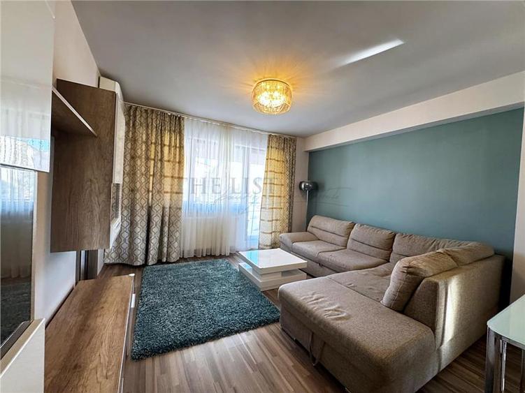 De Vanzare Apartament 3 Camere | Hala Traian