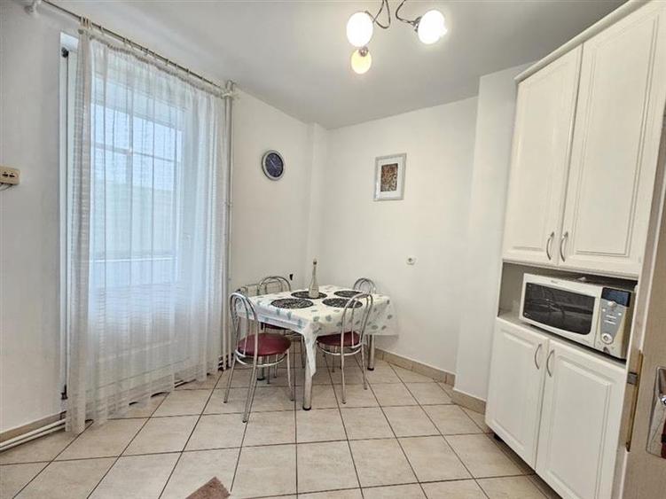 Inchiriere apartament 2 camere Centru - Policlinica 2