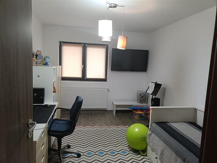Apartament 3 camere curte 44 mp zona Arhitectilor