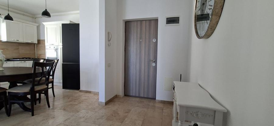 Apartament mobilat si utilat cu 2 locuri de parcare
