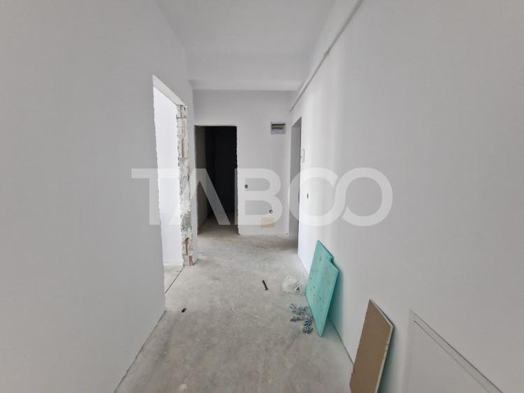 Apartament decomandat 3 camere 66 mpu balcon parcare Doamna Stanca