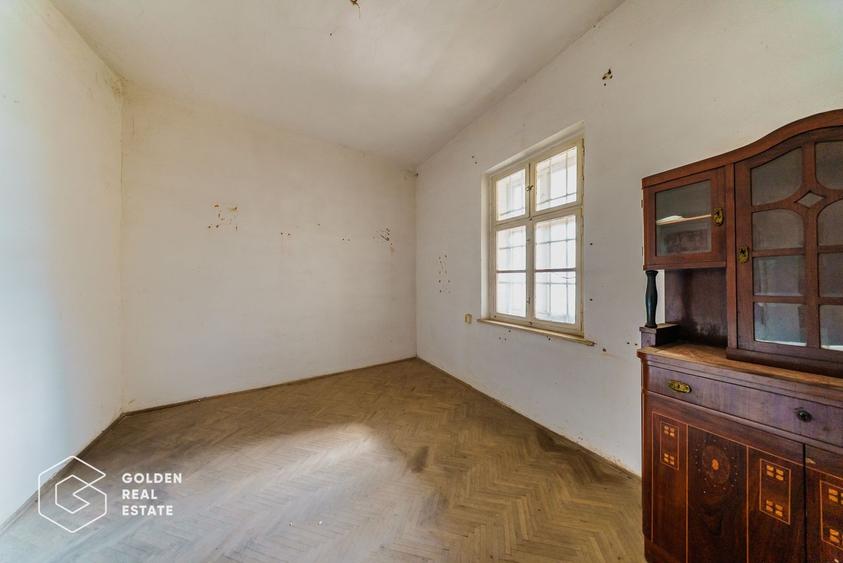 4 Camere la casă, 215mp+261mp teren, str Preparandiei