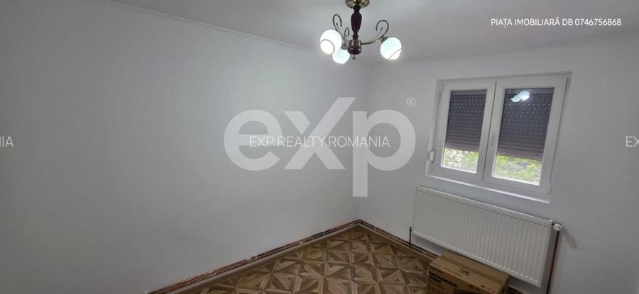 Apartament 3 Camere Decomandat, Etaj 1, Renovat complet, totul nou - Micro 6 - 4