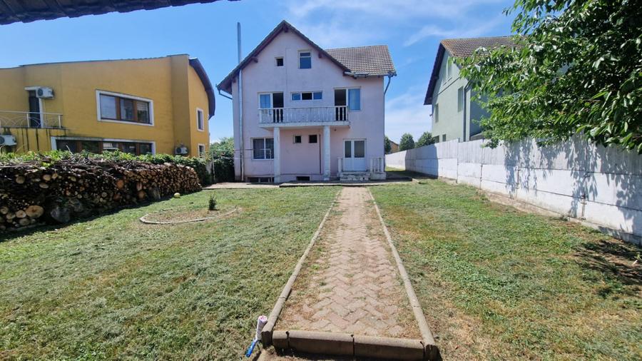Casa individuala de Vanzare | D + P + E + M | Cetate |