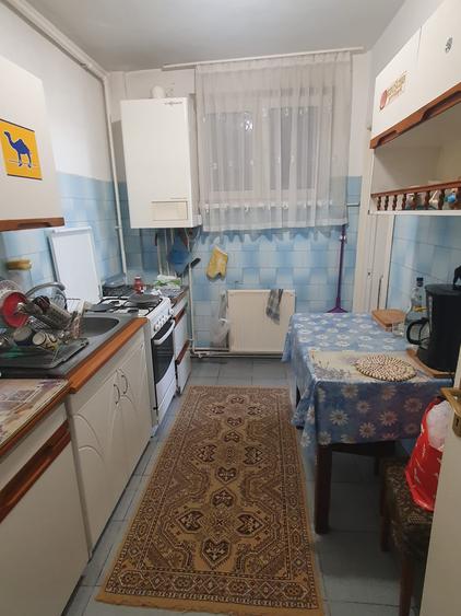 DE VANZARE AP 3 CAMERE CALEA BUCURESTI