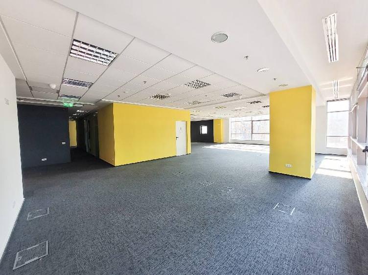 Multigalaxy Business Center 2, Pompei, 210 mp  0% comision!