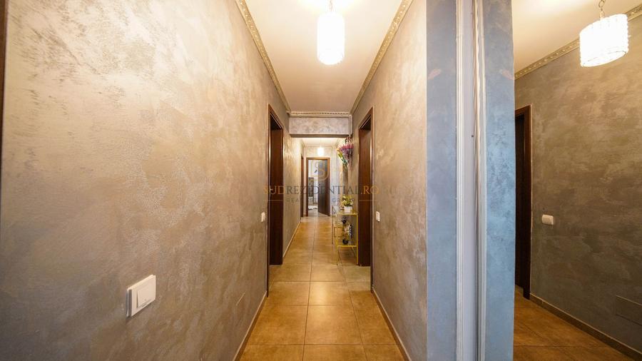 Apartament cu 3 camere de vanzare, Drumul Binelui, aproape de metrou