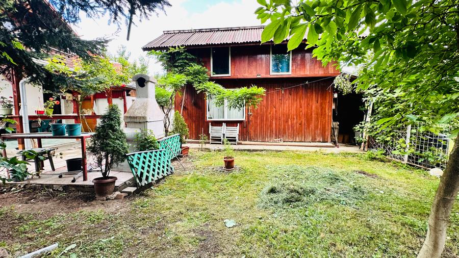 Casa P+ 1  4 cam  180 mp