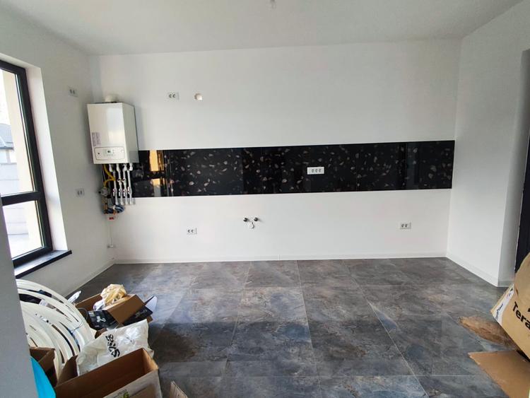 FARA COMISION in Bacu casa 4 camere 2 bai placa beton la pod incalz pardoseala