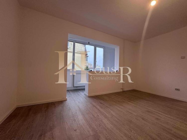 Amenajat si disponibil imediat. Centrala termica proprie. Bloc izolat exterior !