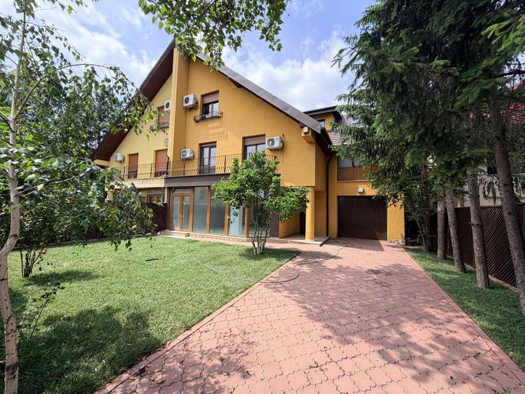 Vilă Duplex Premium de Vânzare în Pipera Erou Iancu | 287 mpu | Curte 300 mp