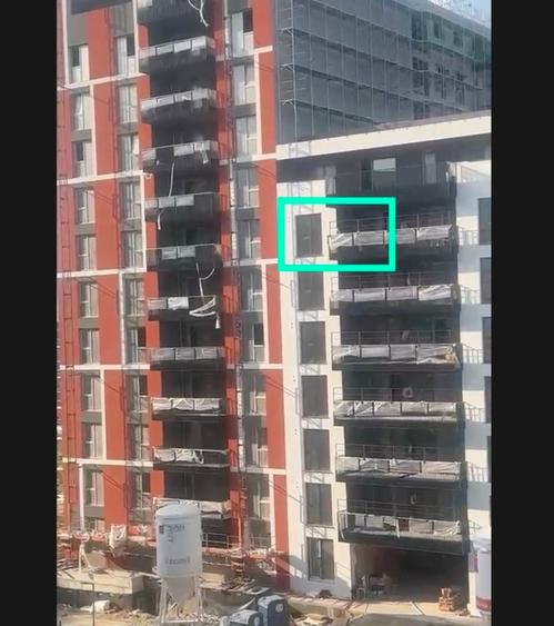 Garsonieră mare în ansamblul Estoria City, zona Pallady, sector 3. Bloc