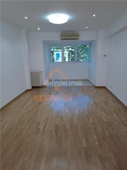 4 camere premium_Unirii_Vedere Biblioteca Națională_Centrală prop - 3