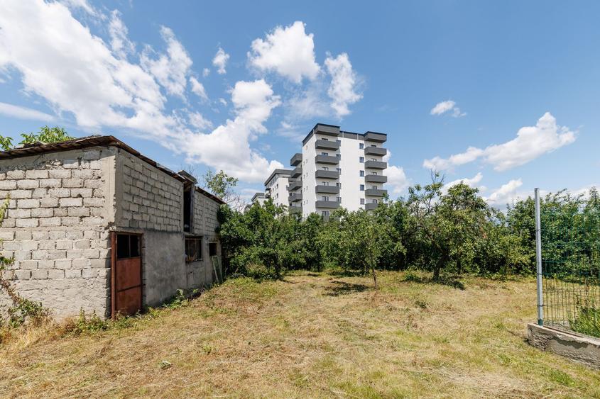 Casa cu teren - Prundu-Ideala pentru locuit sau dezvoltare imobiliara