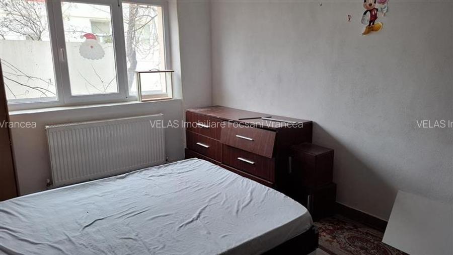 Apartament 2 camere, parter, CT, central - 2