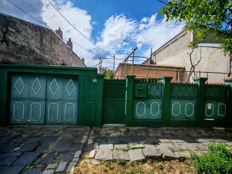 Casa veche str Stefan cel Mare