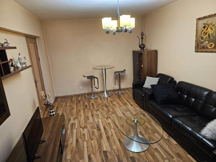 3 camere decomandat - 69mp - et 3/11 - Sos. Colentina 93