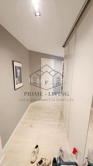 Apartament situat la etajul doi al unui bloc cu 3 etaje