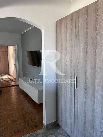 Apartament cu 3 camere de închiriat | Parcare | Zona Cantemir | Oradea